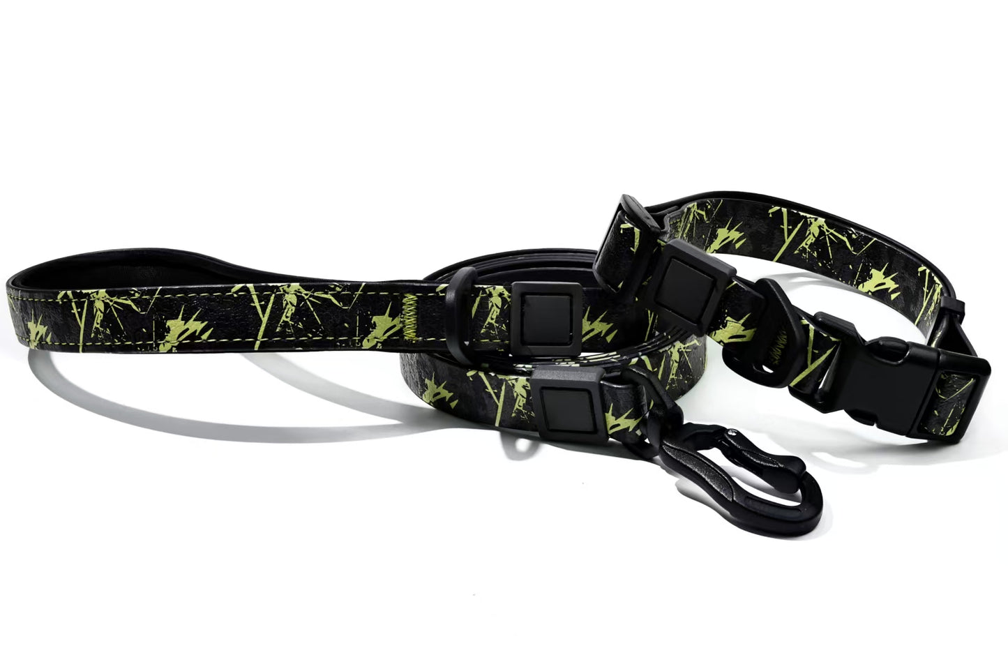 UV Printing Camouflage Embossed Pet Leash Set Is A Perfect Combination Of Style And Functionality Specially Designed For Pets' Outdoor Activities. Every Detail From Craftsmanship To Material Selection